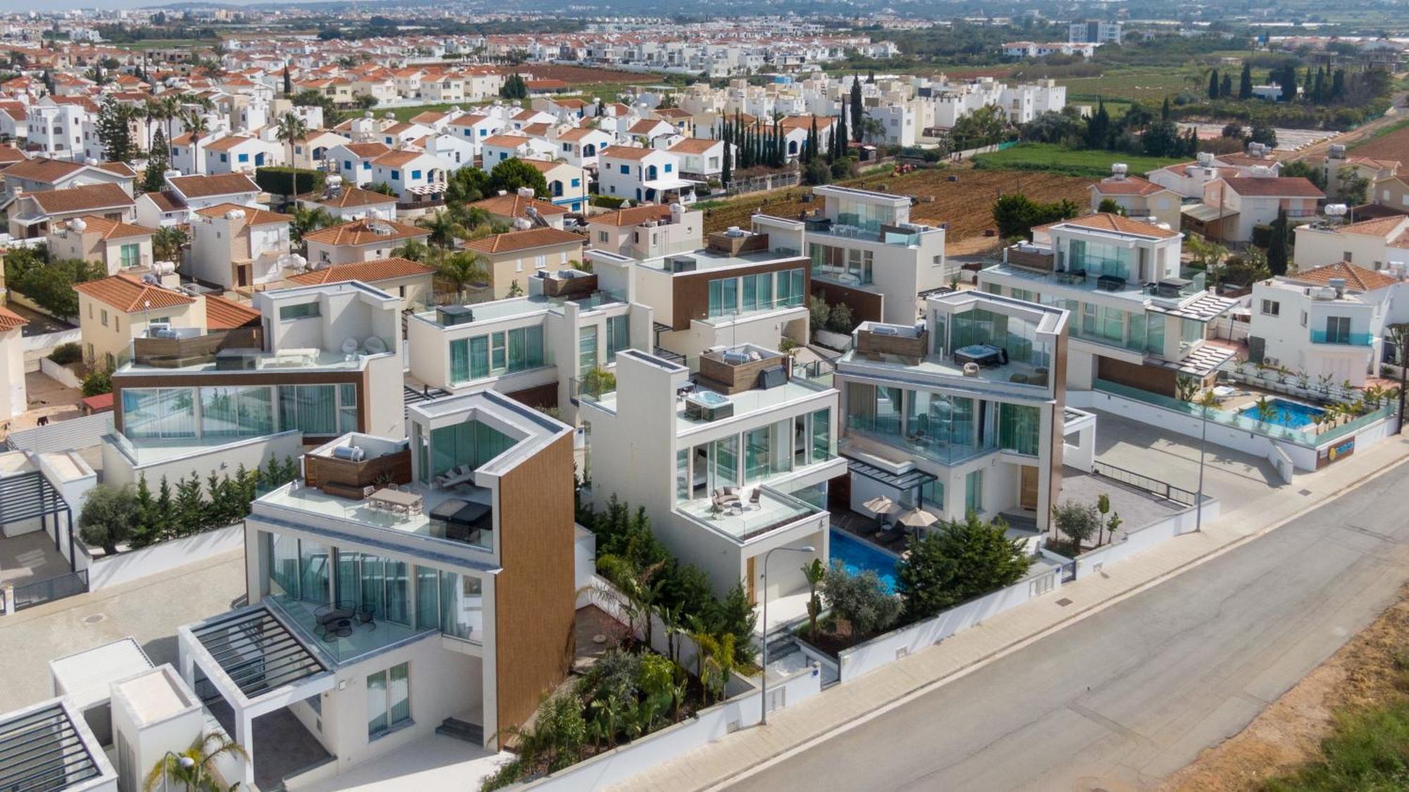 Seaview Luxury Villa Jacuzzi & Pool! 2 Min Beach Protaras Exterior foto