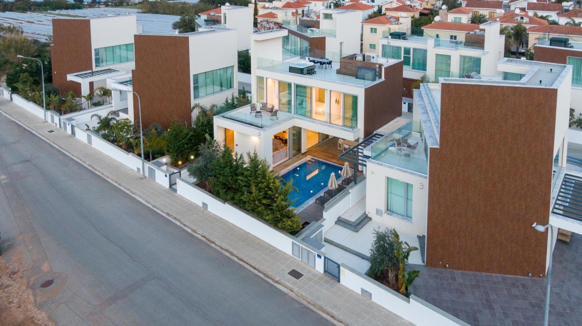 Seaview Luxury Villa Jacuzzi & Pool! 2 Min Beach Protaras Exterior foto